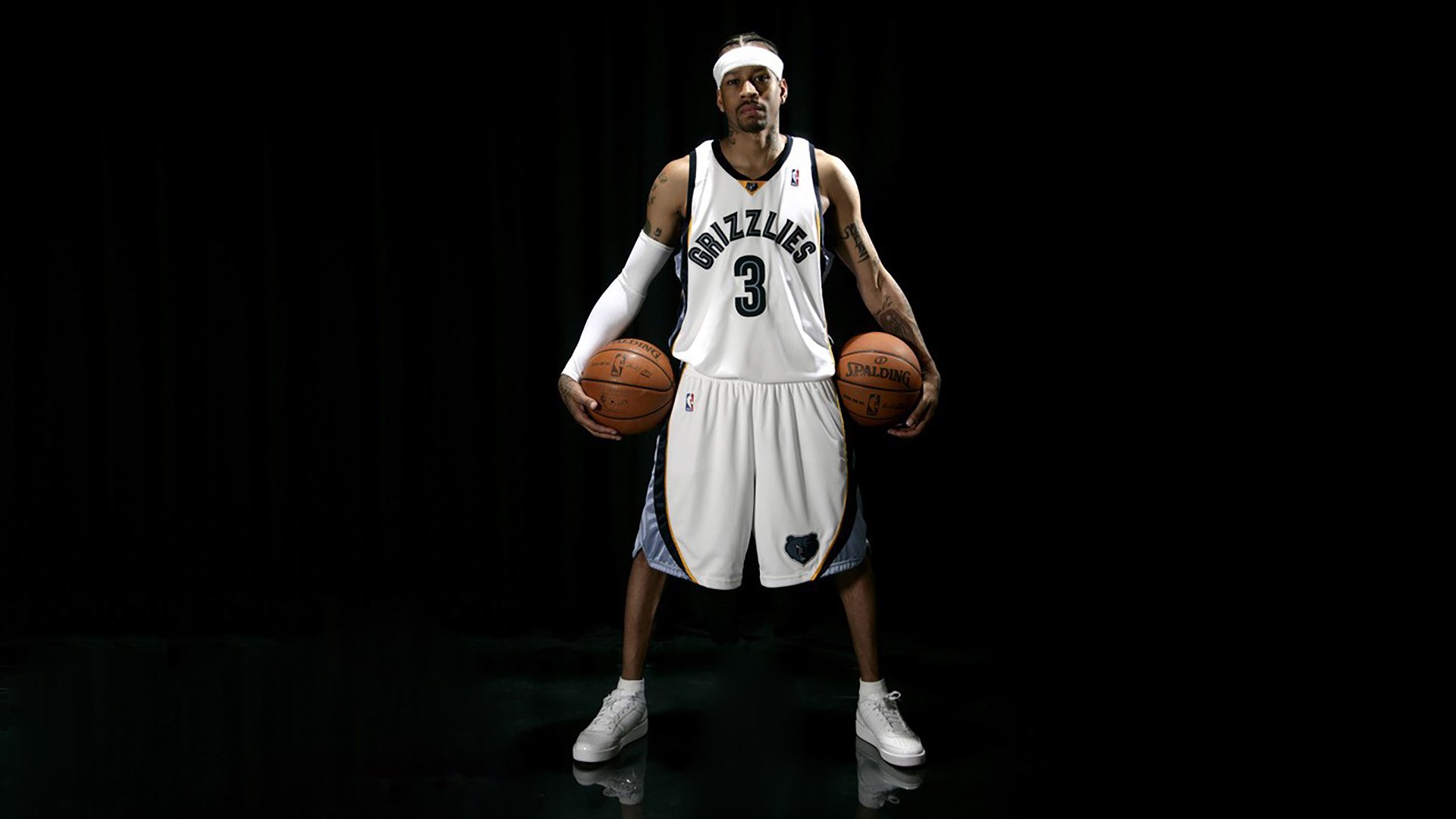 爱游戏娱乐网址-球场幕后：场馆、设备与赛事组织背后的故事，球场各个位置以及职务